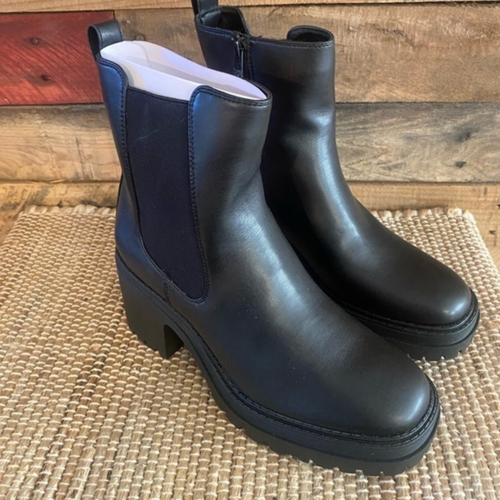 Sam & Libby Black Chunky Heel Boots - Picture 2 of 12